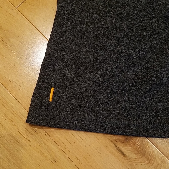 NWOT Lucy Capris - Picture 7 of 7